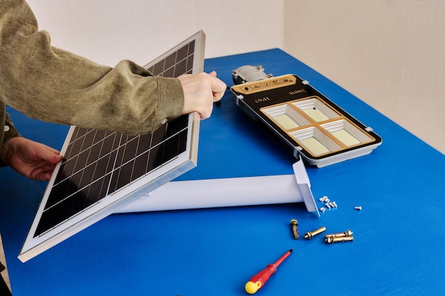 Czy każdy może zostać monterem fotowoltaiki bez doświadczenia?