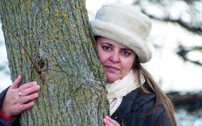 Jak długo musi schnąć olcha przed użyciem do kominka?